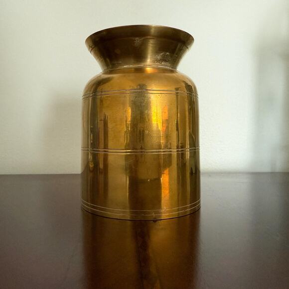 Vintage Brass Water Pot Vase India 5 InchTall 4 Inch Base Brass Home Decor - Picture 2 of 7
